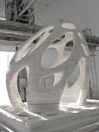 Illustration for article titled World's Largest CNC Machine Fabricates Large-Scale Building Prototypes
